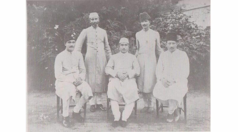 Dr Mukhtar Ansari's Family of Hakims